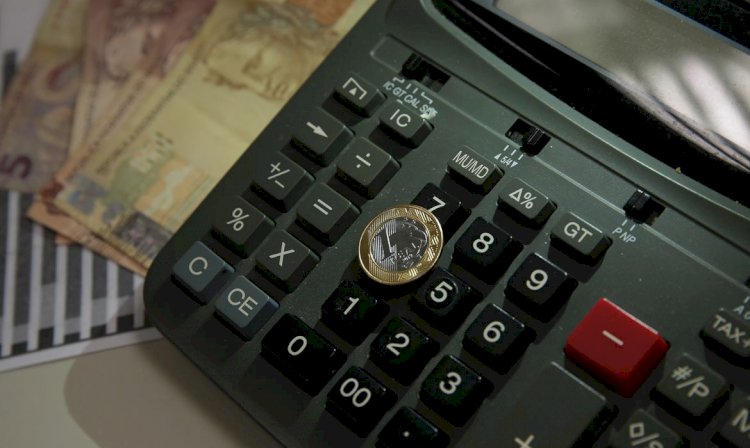 Economia reduz estimativa oficial de inflação de 6,3% para 5,85%