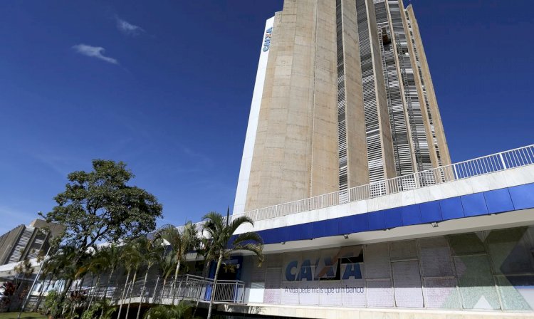 Caixa suspende crédito consignado para beneficiários do Bolsa Família