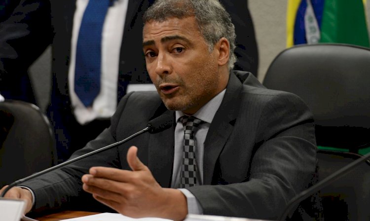 Romário tem melhora no estado de saúde, mas continua internado