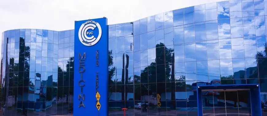 Medicina no Paraguai: Universidade Central do Paraguai adota metodologia inovadora e abre inscrições