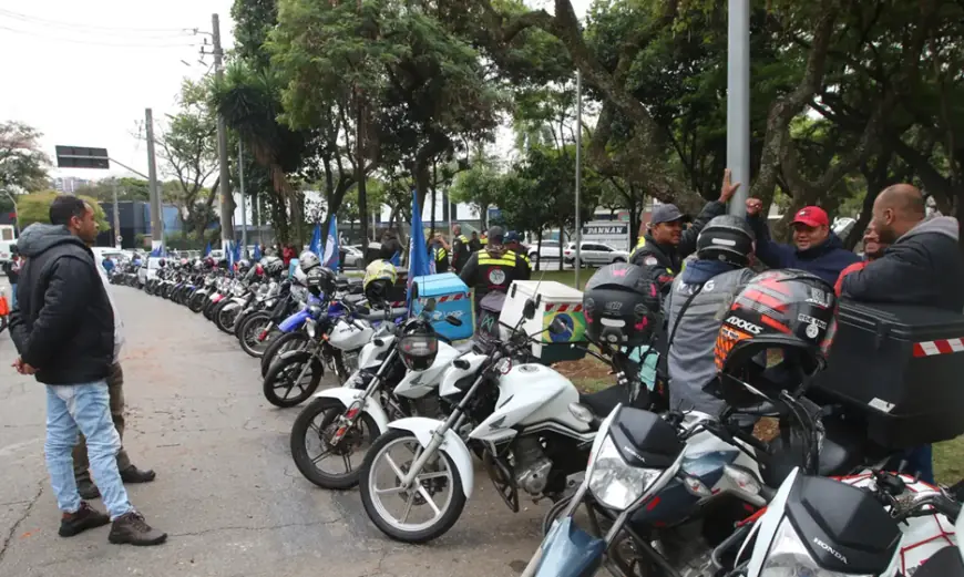 Governo cria grupo para debater direitos de entregadores por app