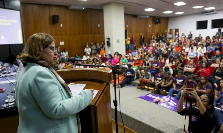 Programa quer incluir mulheres no mercado de trabalho de TI e ciência